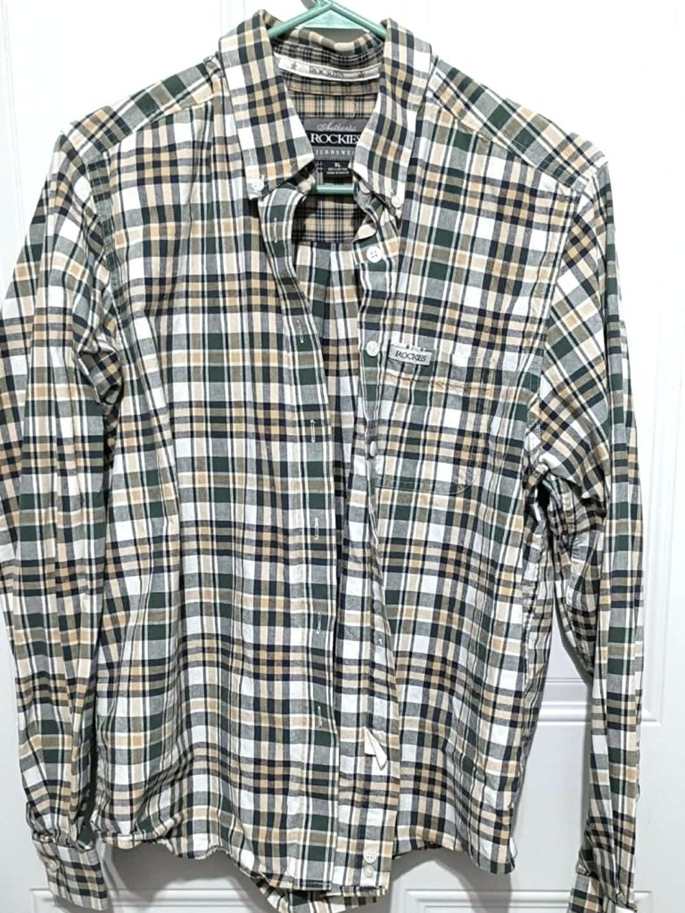 NWOT Authentic Rockies Jeanswear Plaid Ladies button down shirt, Size XL